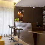Western Centre 4*