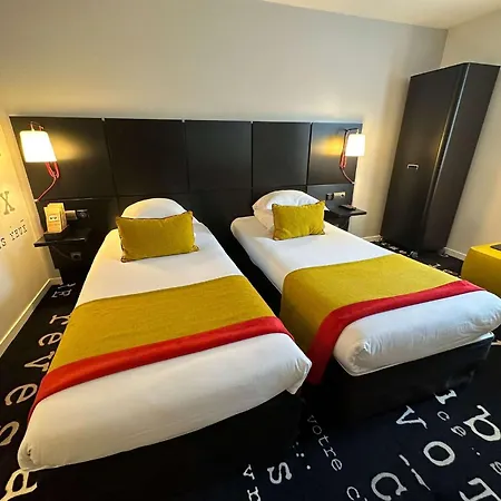 Hotel Western Centre 4*