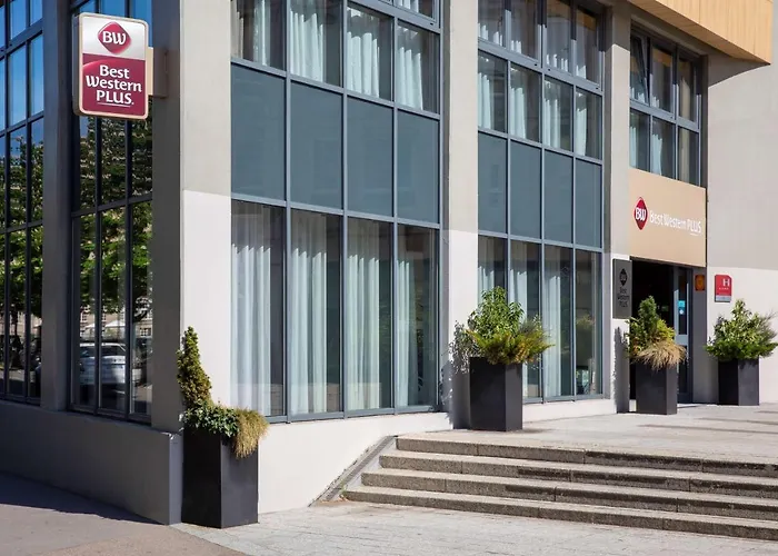 Western Centre Hotel 4*