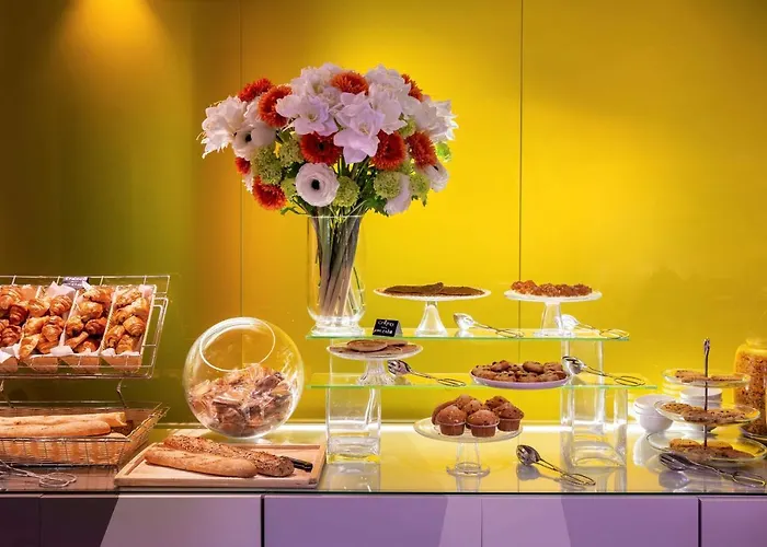 Western Centre Hotel 4*