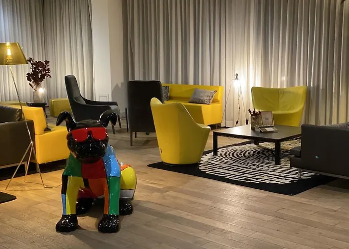 Western Centre Hotell 4*