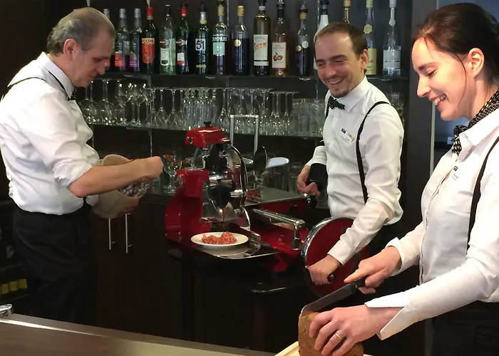 Western Centre Hotel 4*